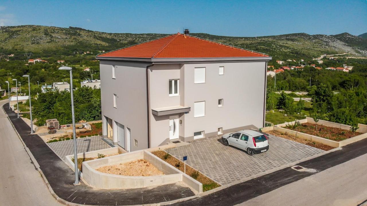 Apartman Nature Dugopolje Exterior foto